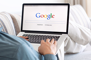 Google: смена URL изображения снижает позицию в выдаче